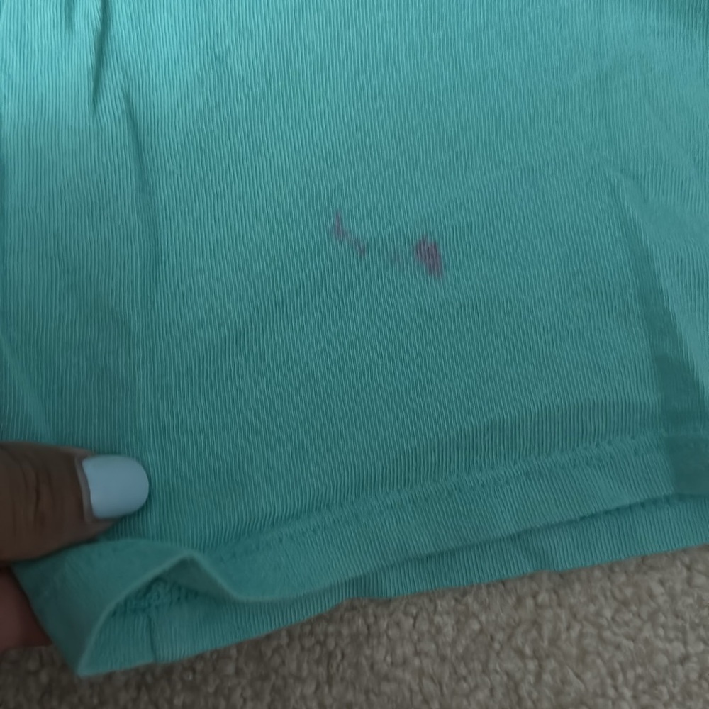 2 t shirts - Picture 6 of 6